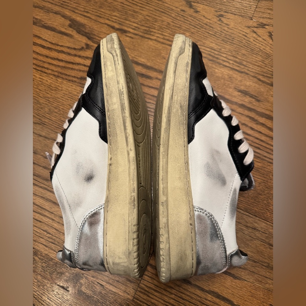 AUTRY SNEAKERS MEDALIST LOW SUPER VINTAGE IN WHITE BLACK SILVER LEATHER, 44–NWT - Picture 10 of 16